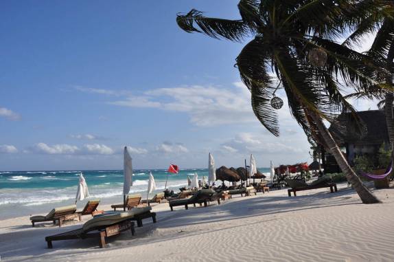 O mar caribenho de Tulum, na costa oriental da península do Yucatán, no México
